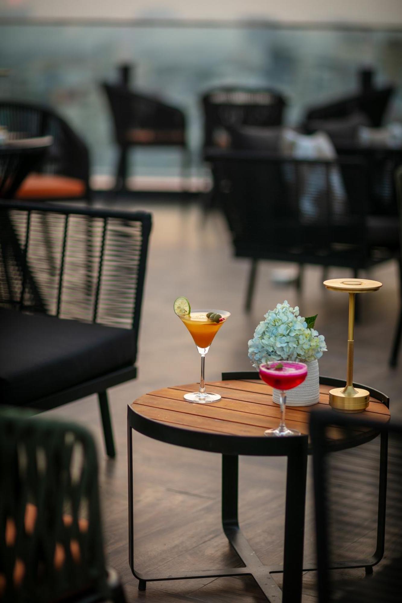 May De Ville Corner Hotel هانوي المظهر الخارجي الصورة
