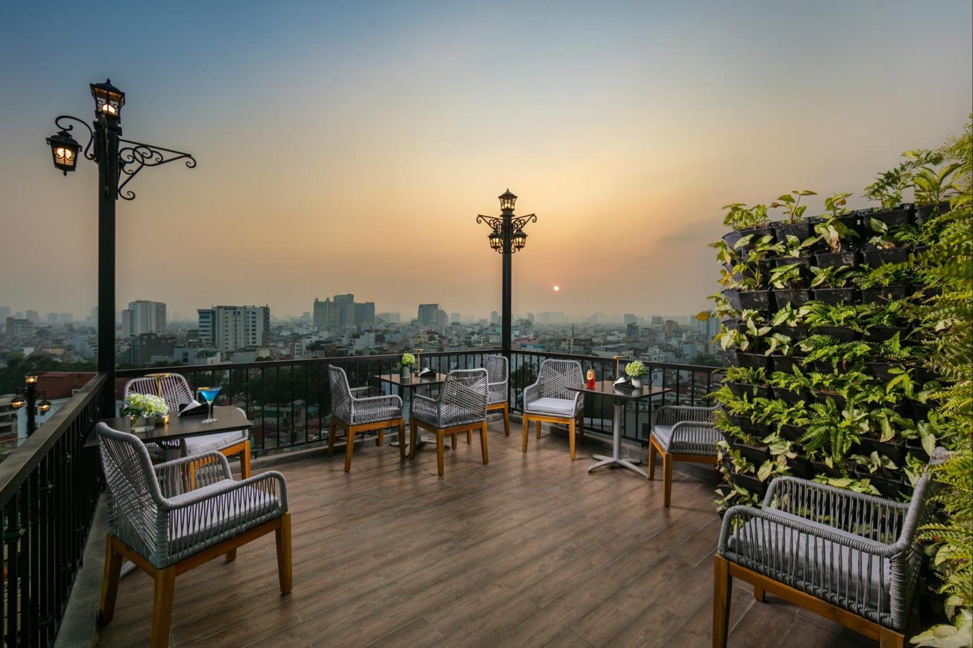 May De Ville Corner Hotel هانوي المظهر الخارجي الصورة